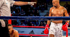 a�?Chumbo trocado nA?o dA?ia�?, dA? Baixada para o Mundo. Lutador hexacampeA?o Brasileiro de Kickboxing Washington Luiz A� referencia na Baixada