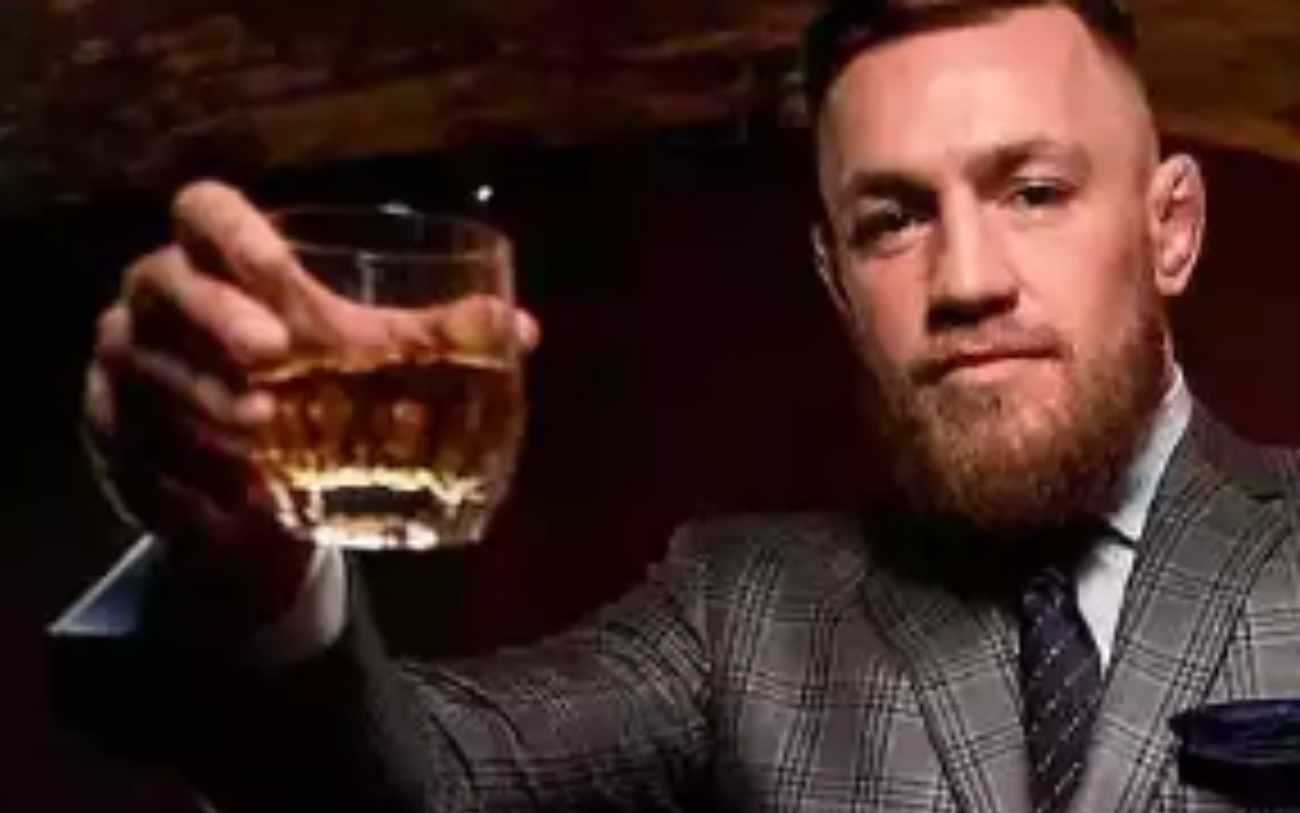Pressão: Conor McGregor, tem até hoje para informar à justiça o que ganhou com a venda de sua marca de uísque